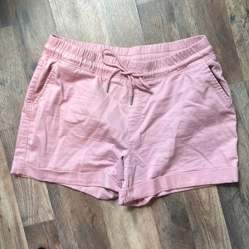 Size Large Pink Drawstring Shorts w pockets